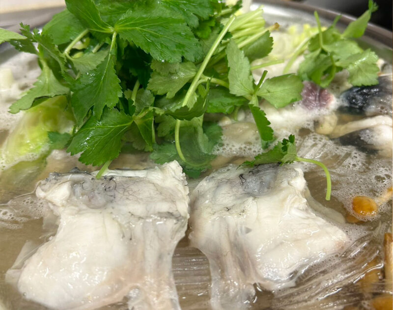 コラーゲンたっぷりトラフグ鍋